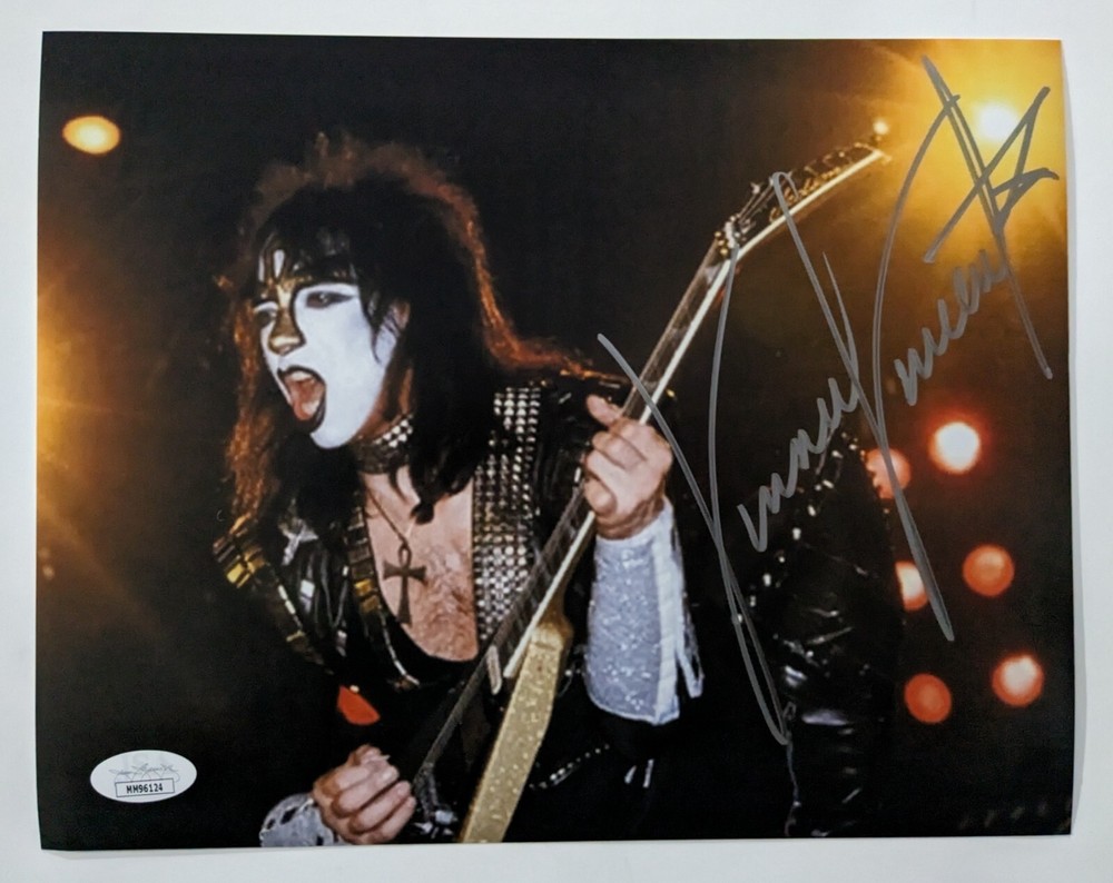 VINNIE VINCENT Signed 8x10 KISS Photo Autograph JSA BAS Beckett COA B
