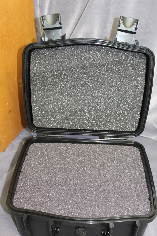 Gemini Hard-sided case with pinch & plunk foam