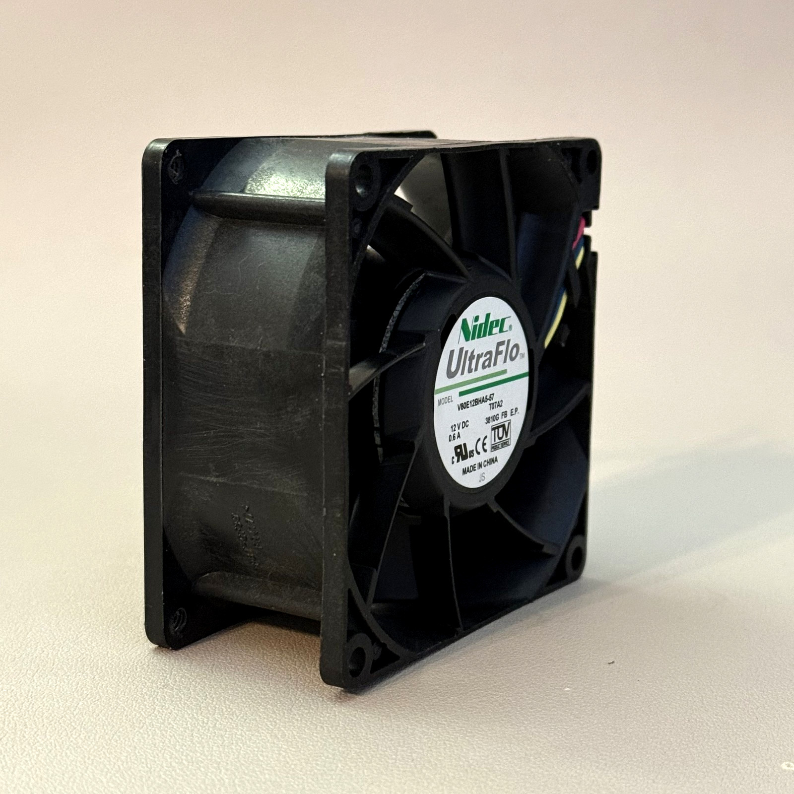 SUPERMICRO 12V PWM 80mm HotSwappable Fan NIDEC UltraFlo V80E12BHA5-57 FAN-0126L4