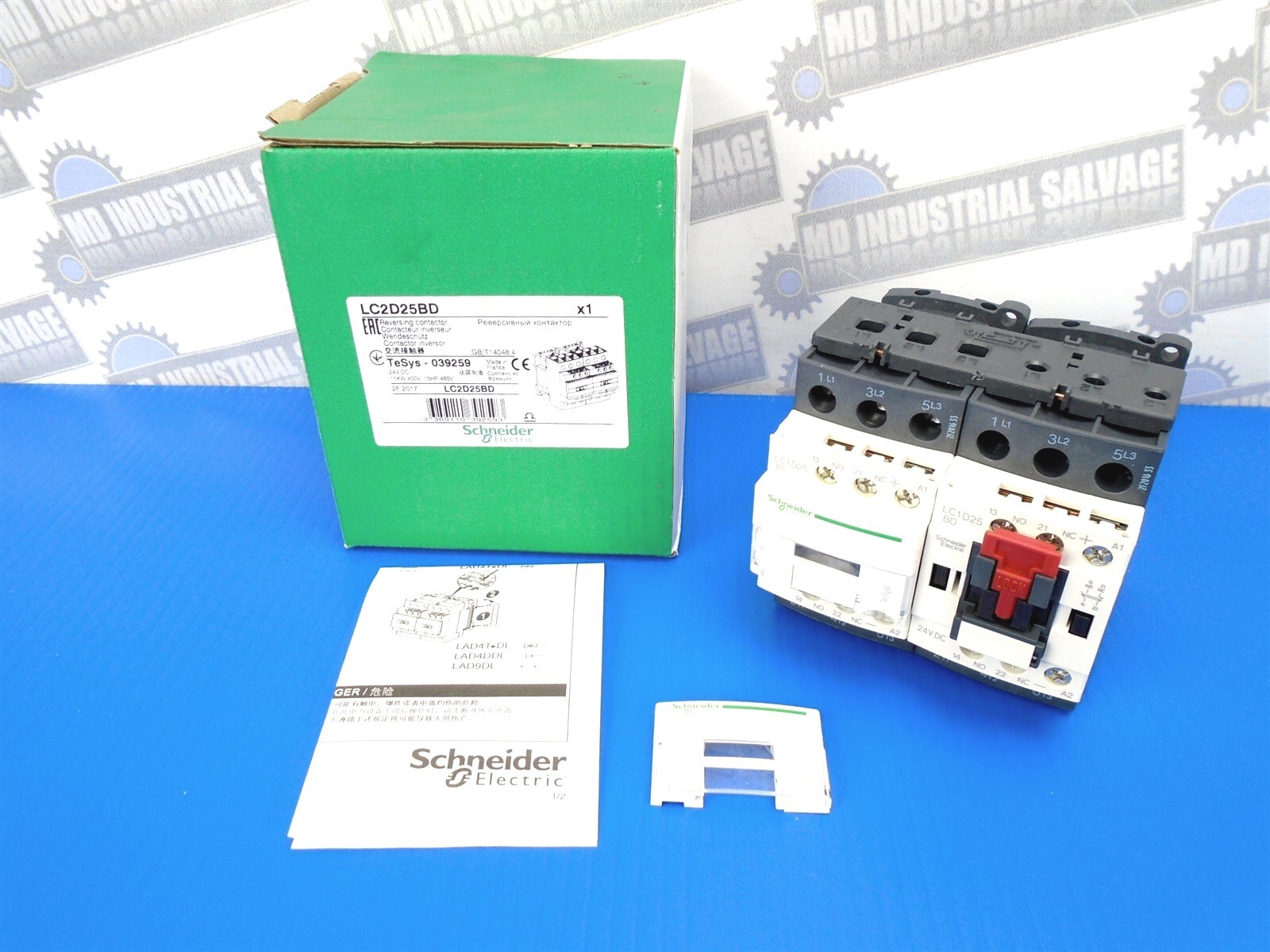 Schneider TeSys - LC2D25BD - 24V REVERSING CONTACTOR - 120-480V - 40A - 2-15 HP