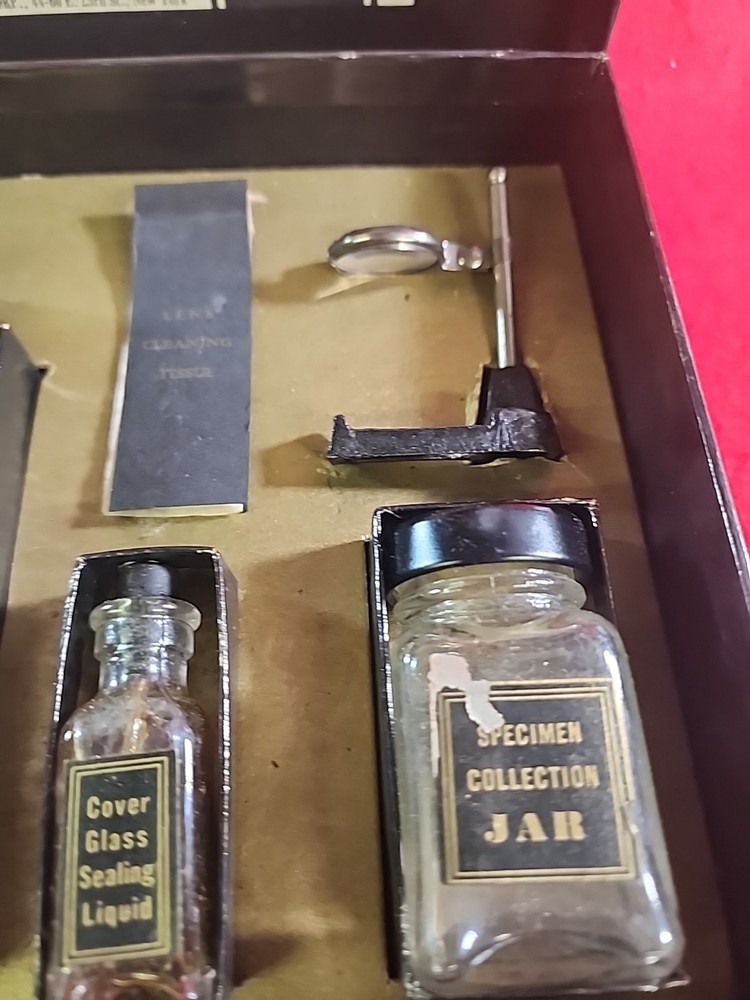 Vintage1950's Microset Model 2M 70 X Microscope Set