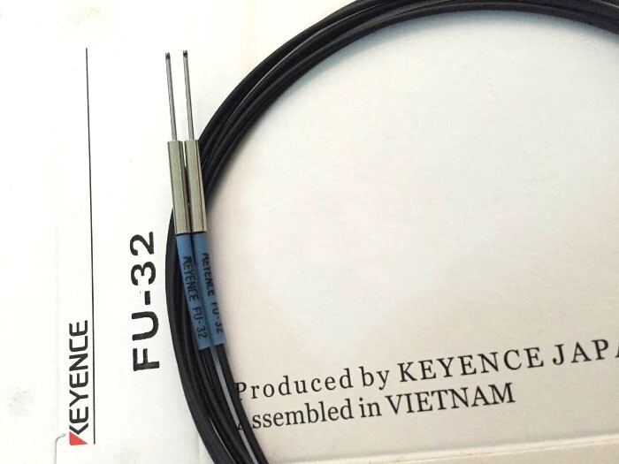 KEYENCE FU-32 Fiber Optic Sensor New
