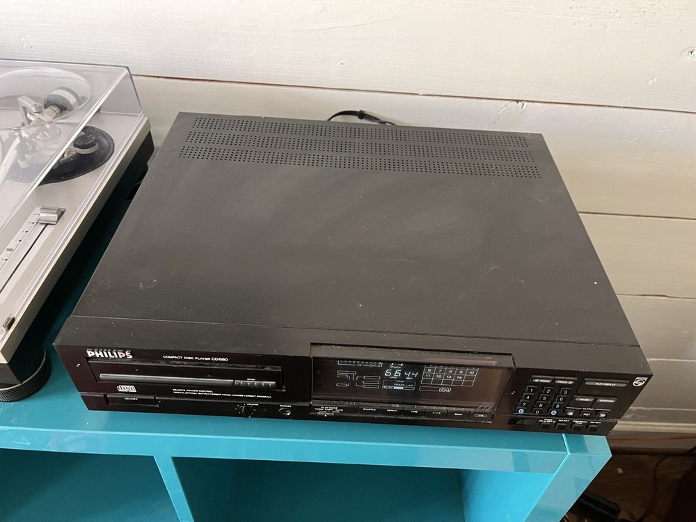 *RARE* - Vintage Philips CD-880x With Remote