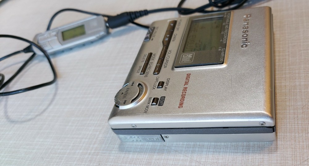 🎧 Vintage Panasonic SJ-MR100 Portable MD Recorder