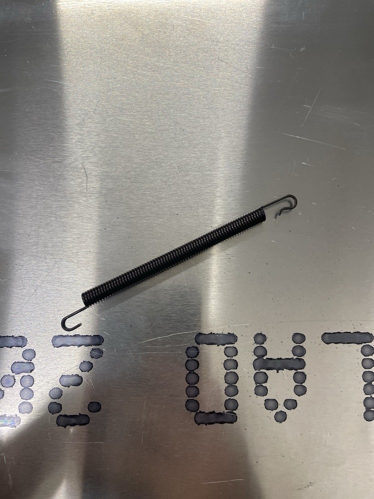 SPRING FOR CESSNA WINDOW PN: 0711021-9