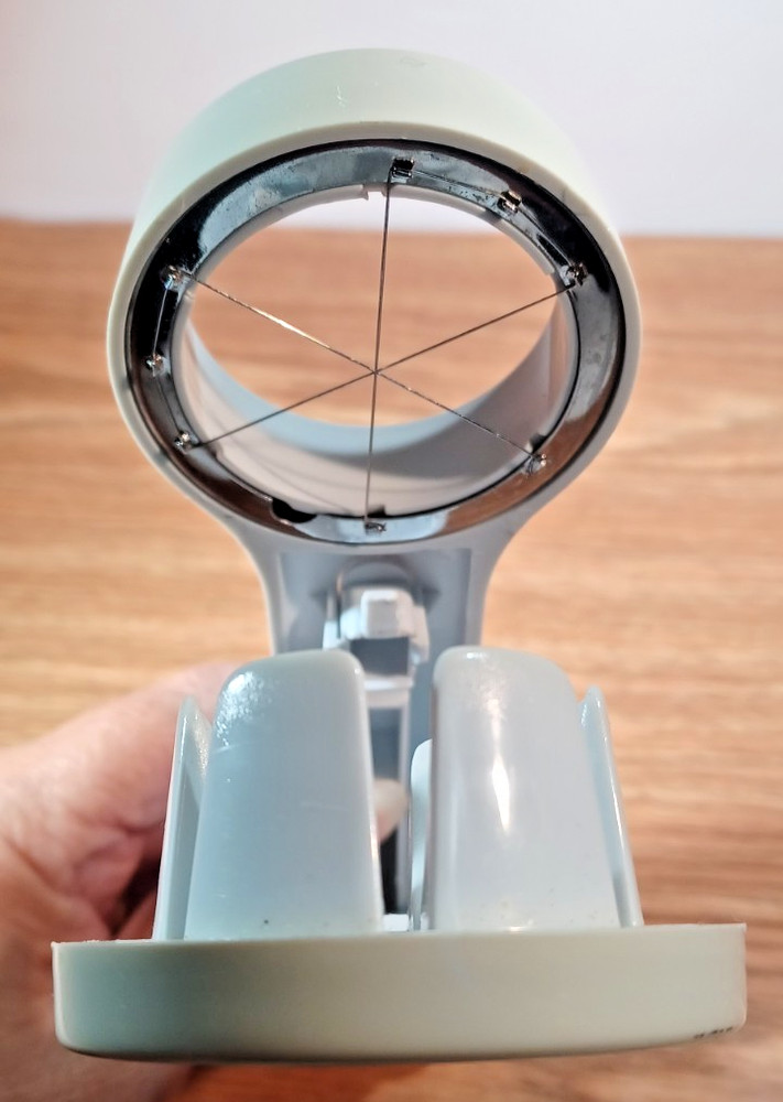 Vintage TRUDEAU 7586 Handheld Egg Slicer