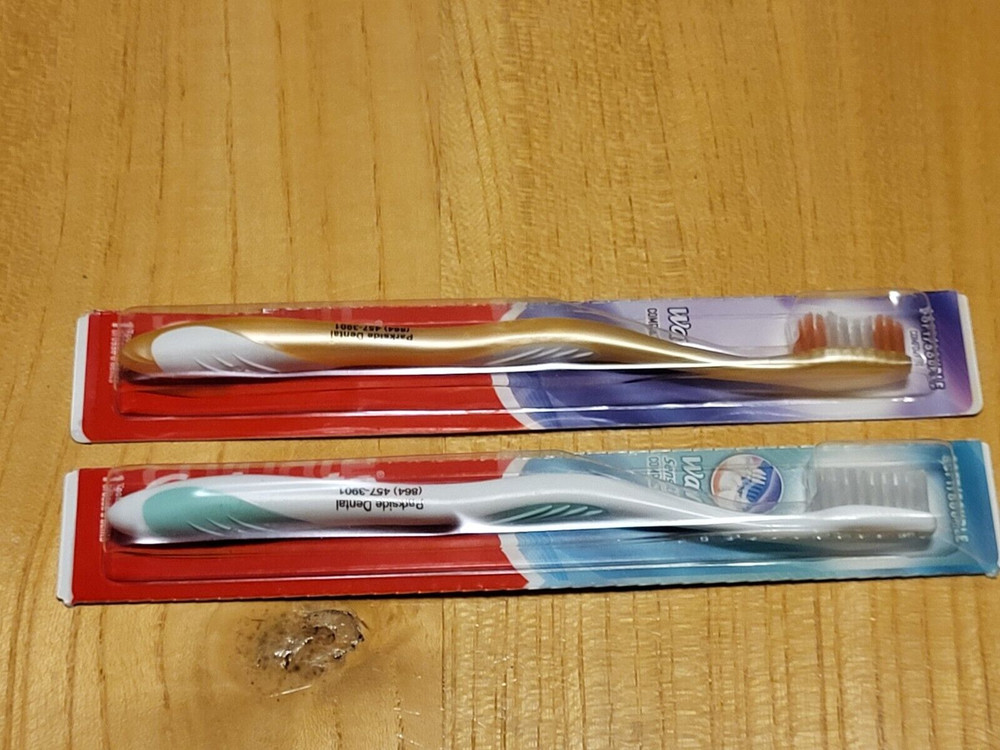 2 Colgate toothbrushes, READ B4 buy