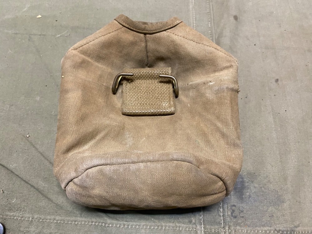 ORIGINAL WWII US ARMY M1942 CANTEEN CARRIER COVER-OD#3, khaki