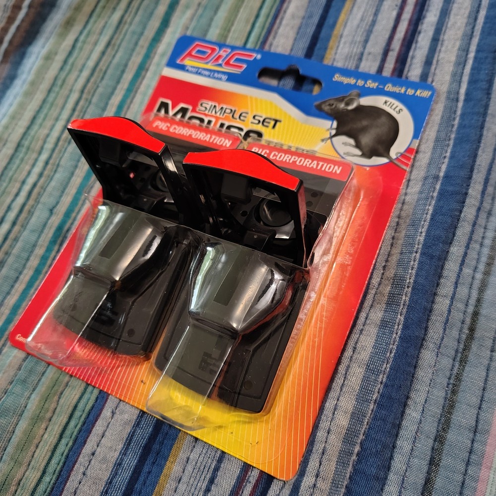 PIC Corporation PMT-2 Plastic Mouse Trap Reusable Simple Set