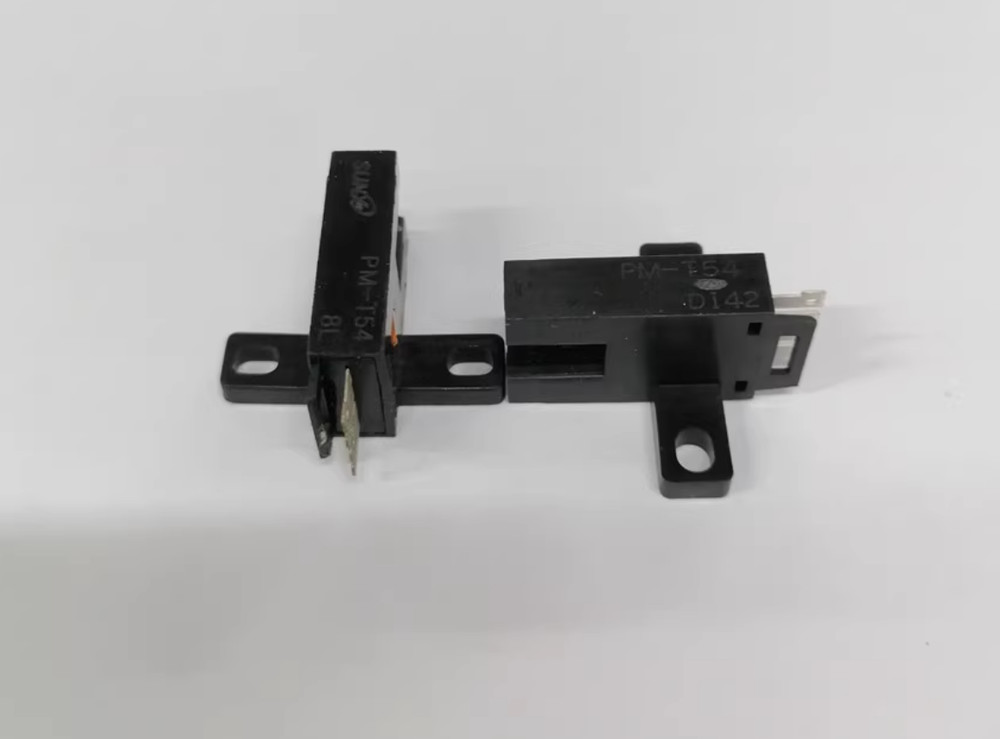 1PC New Panasonic Photoelectric switch PM-T54 #LL
