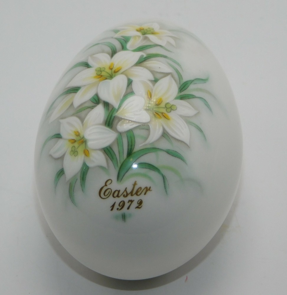 Noritake 1972 Easter Egg Hand Painted Easter Lilies Bone China Japan