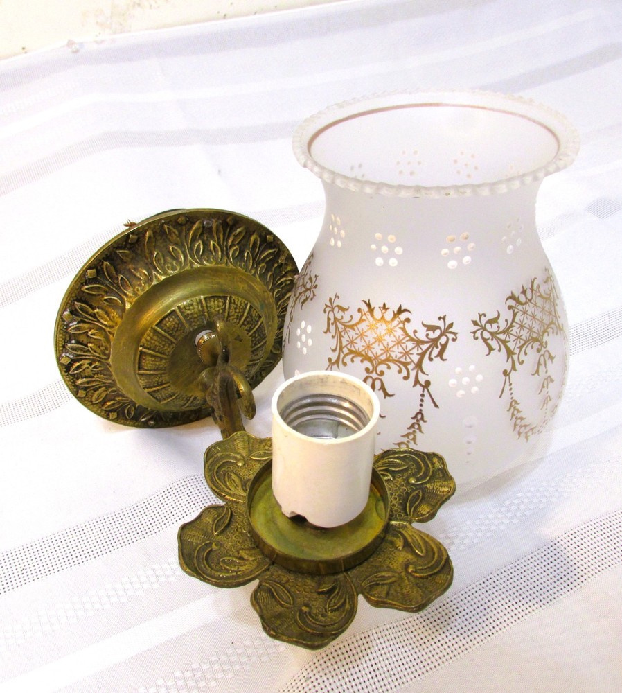 ANTIQUE/VINTAGE SOLID BRASS HARD WIRED WALL SCONCE with GLOBE & PUSH BUTTON