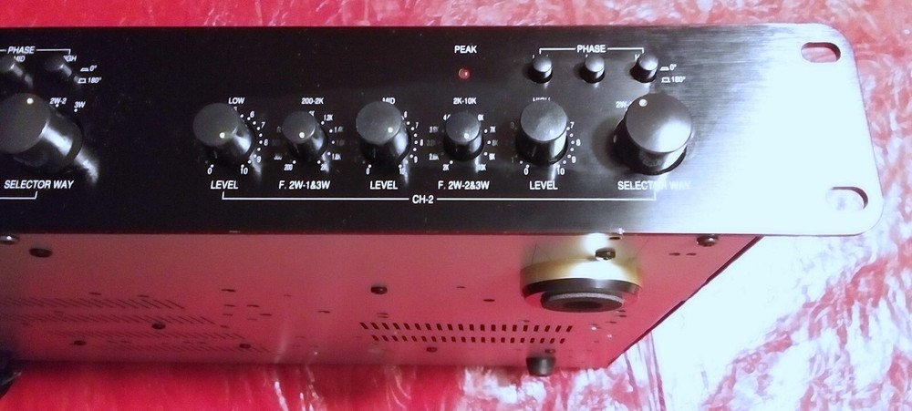 RARE - AUDIO 2000'S ACO8103 PROFESSIONAL EQUALIZER