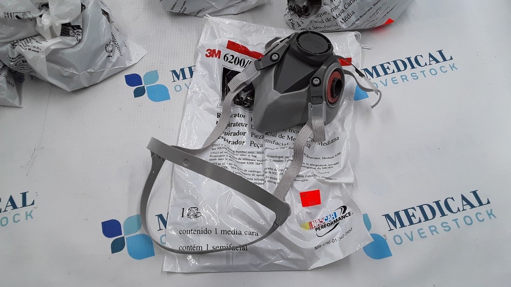 3M Half Facepiece Medium AT 6200 Box of 6