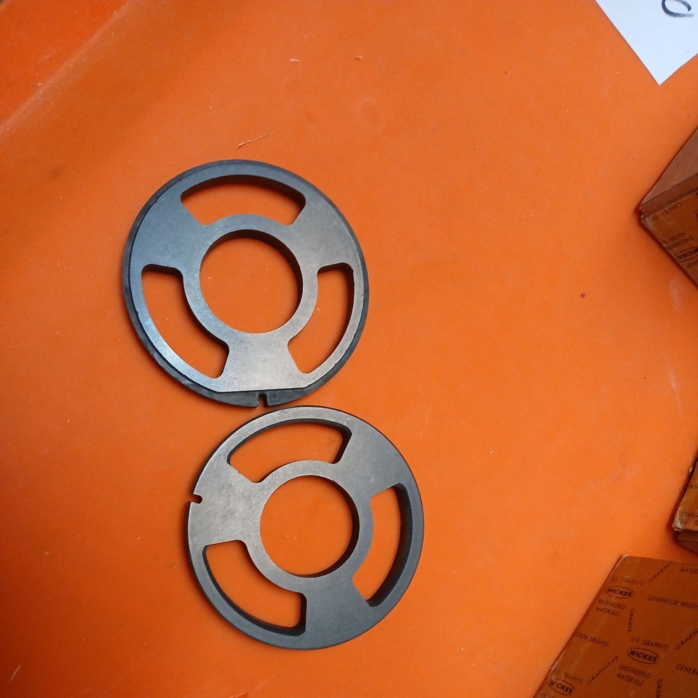 NEW WICKES ENGINEERED MATERIALS  GRAPHITAR G24-632A