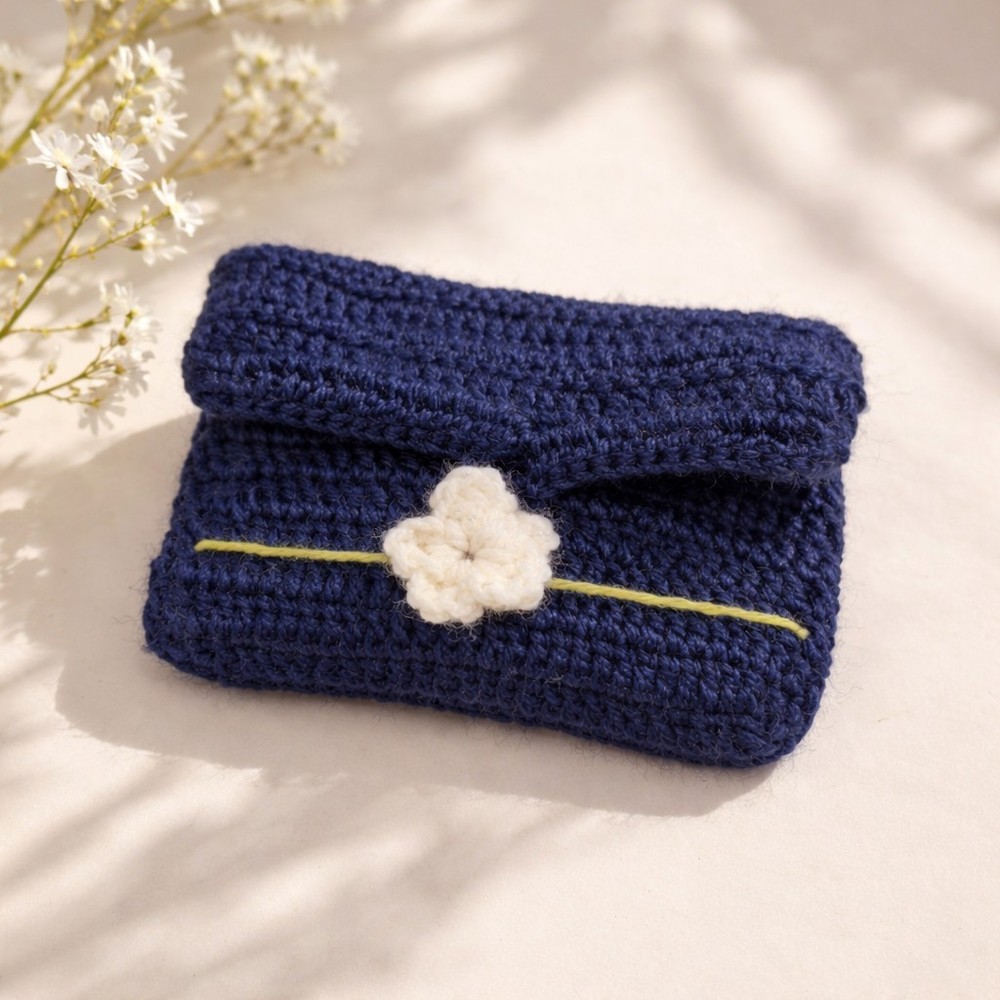 Crochet pouch