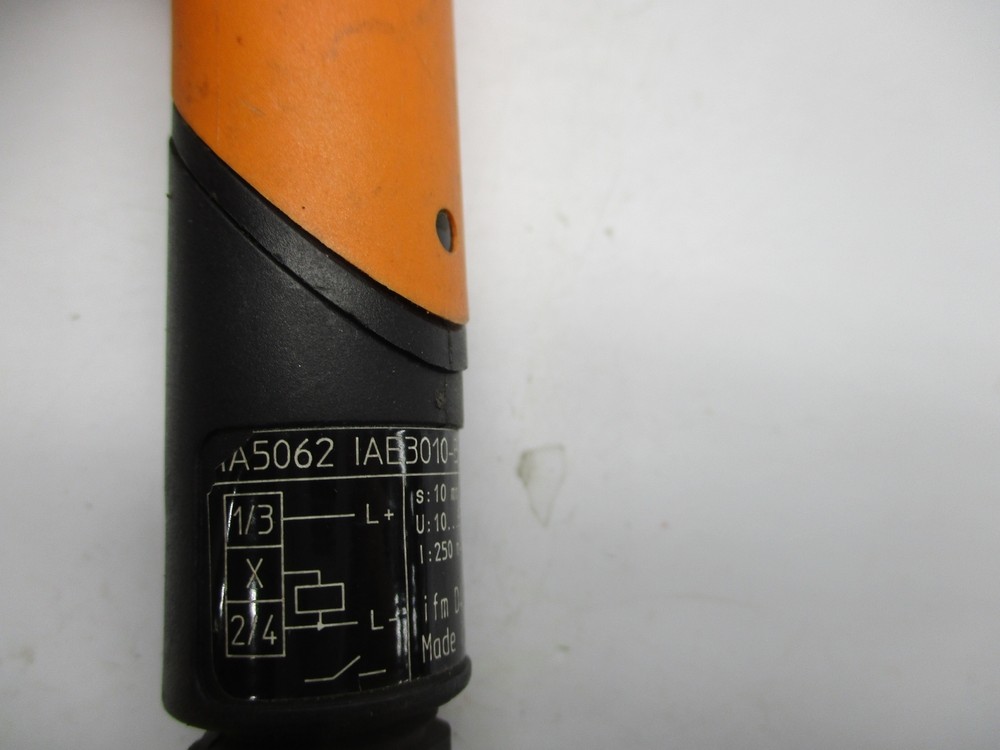 IFM IA5062 IAE3010-BPKG SENSOR NSNP