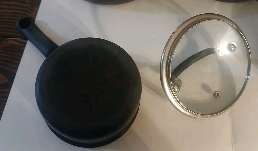 10 Piece T-FAL Techno Resist Base Pots/Pans Set