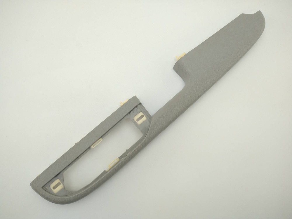 ✅2007-2009 Chevrolet GMC Door Panel Armrest Bezel Light Gray Front RH Right OEM