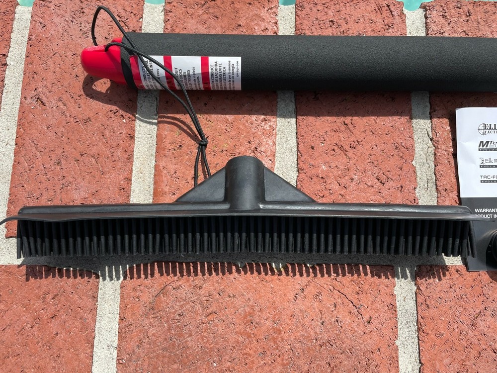 GrassHopper - The outboard Motor Grass Removal Tool