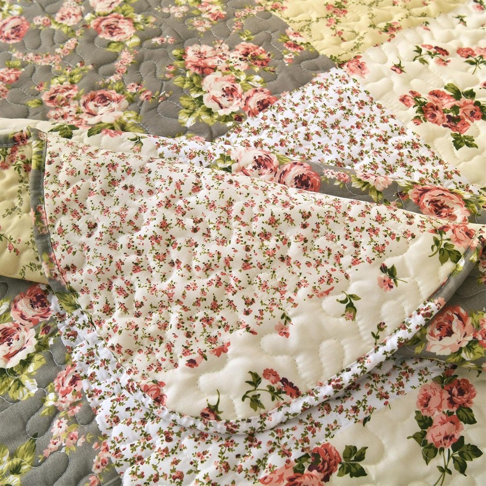 Romantic Patchwork Quilt Set King Size Reversible Bedspread Coverlet All Season