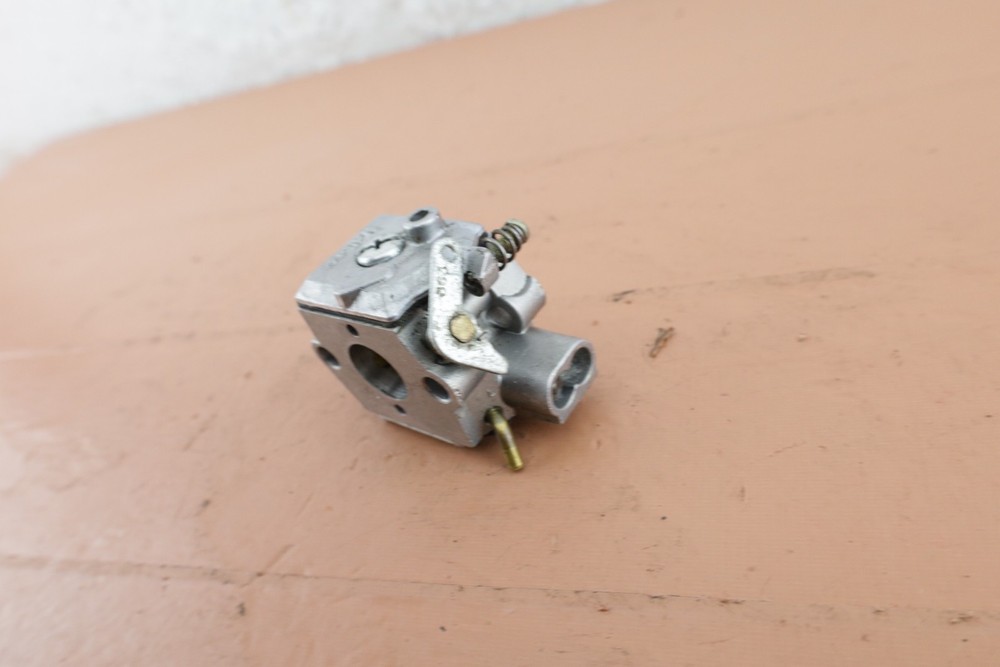 Yard-Man YM320BV Blower OEM Walbro Carburetor WT682B (see desc)