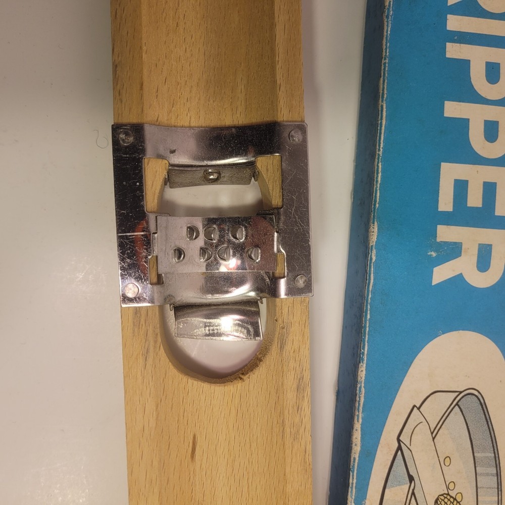 Kitchen Utensil- Corn Stripper - Used - Vintage - Includes Box - Uniquely Fun!