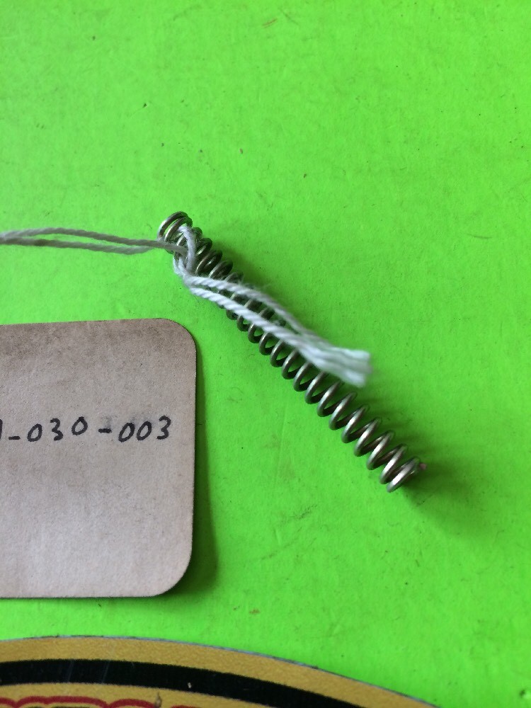 GENUINE Honda NOS 33107-030-003 SPRING