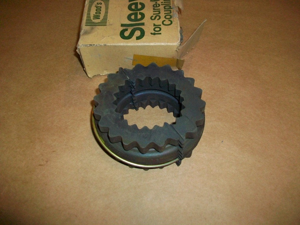 TB WOODS 6 SPLIT Neoprene Coupler   NEW IN BOX