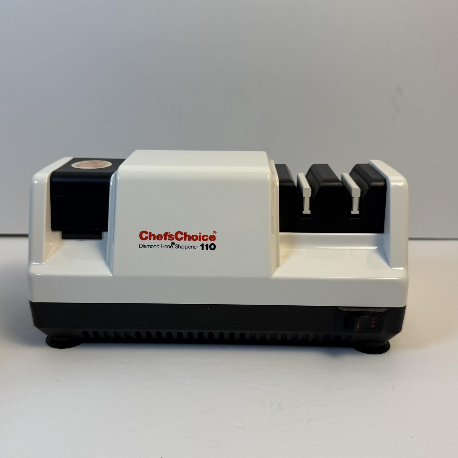 Chef'sChoice Diamond Hone Knife Sharpener Electric Professional 110 White USA