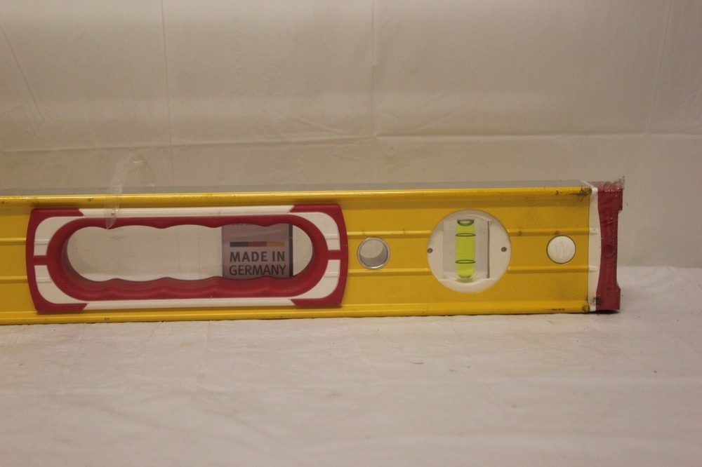 Stabila 32in. Box Frame Levels 37432 C2