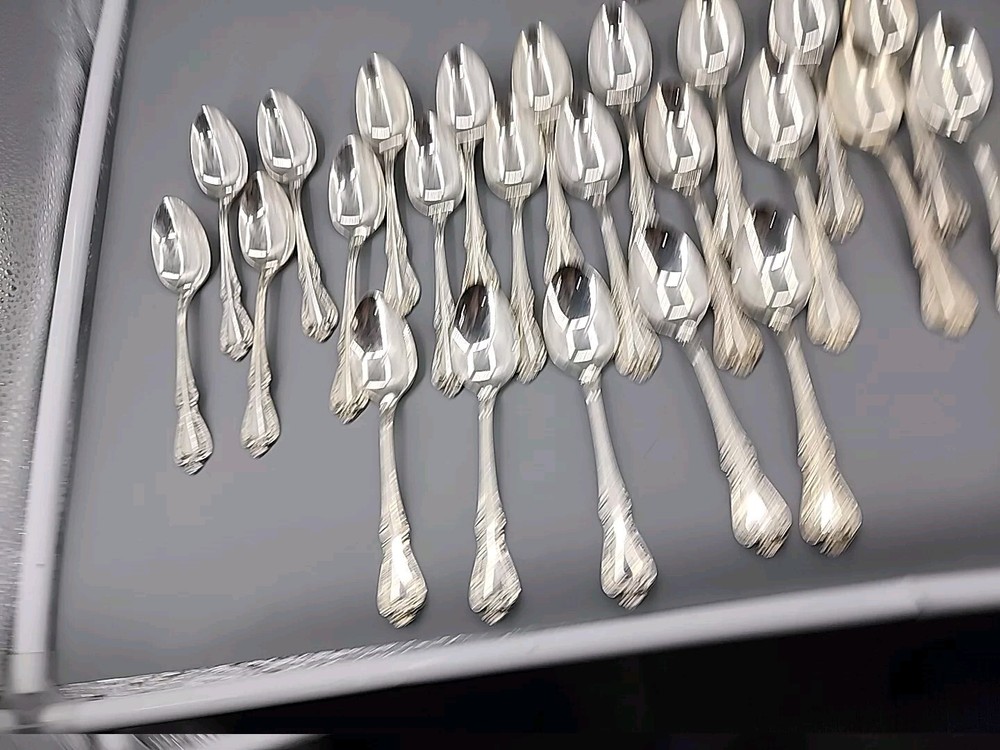 WM Rogers Oneida Silver Overlay 115 Piece Chalice Harmony Flatware Set