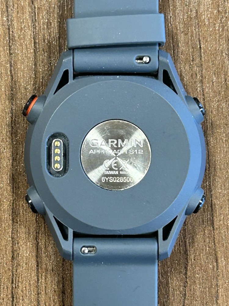 GARMIN APPROACH S12 GOLF WATCH - PLEASE READ