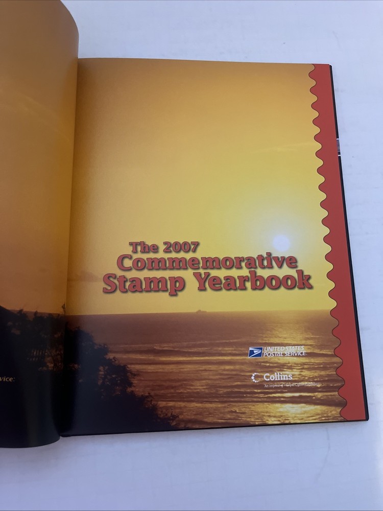 UNITED STATES POSTAL SERVICE 2007 COMMEMORATIVE STAMP YEARBOOK HARDCOVER BOOK