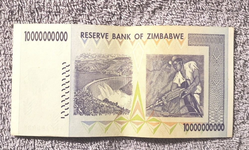 IT. # G-247 / One Zimbabwe $10 BILLION NOTE CIRCULATED CONDITION