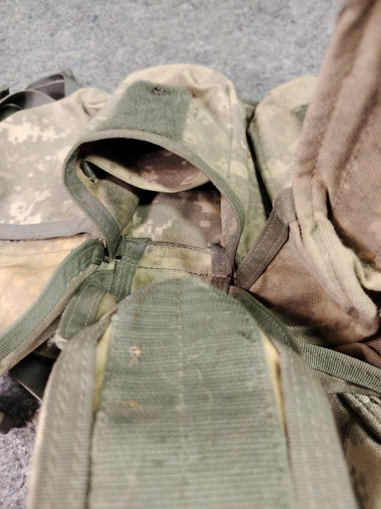 Blackhawk! Commando Chest Rig Digicam Ammo Pouches