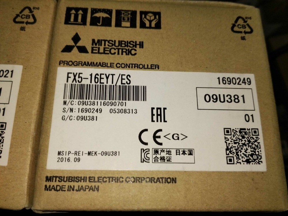 1pcs Mitsubishi FX5-16EYT/ES Programmable Logic Controller Module