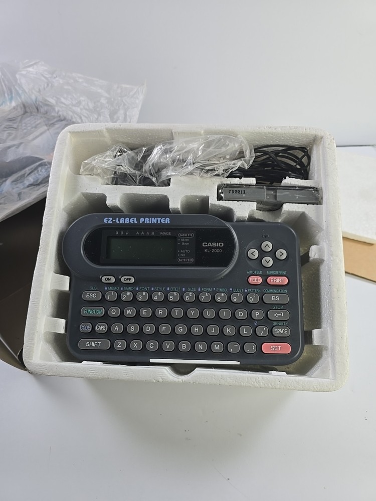 Vintage Casio EZ-Label Printer KL-2000