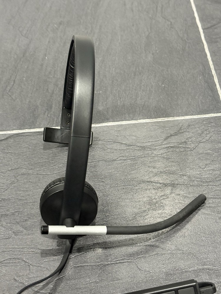 Logitech USB Wired On-ear Headset Mono Model A-00050 Excellent Working