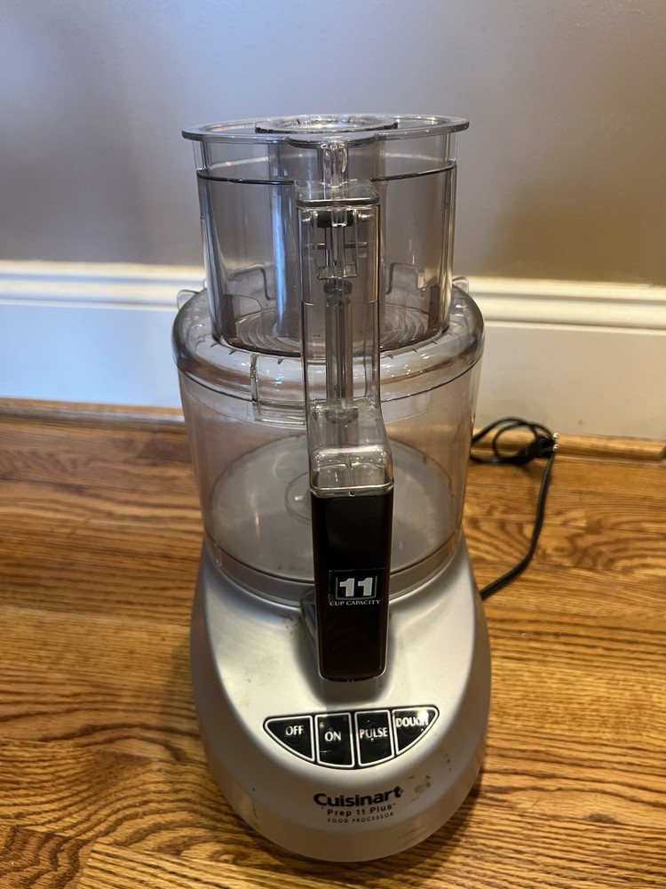 Cuisinart Custom Prep 11 Plus Food Processor DLC-2011 Tested Works Silver