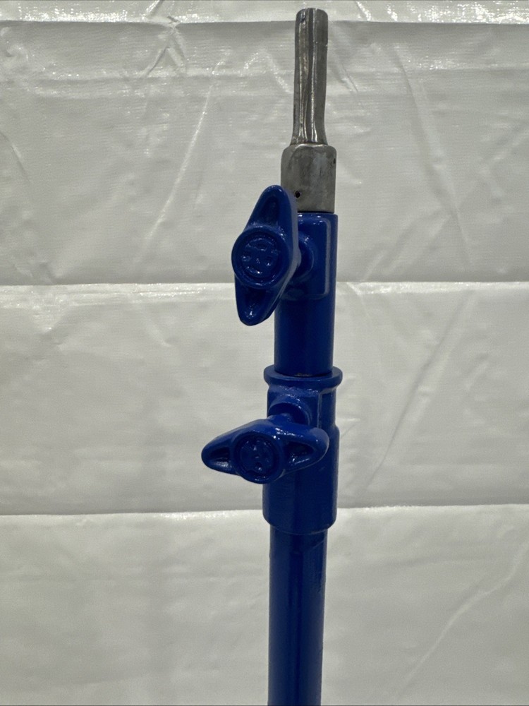 Mole-Richardson Junior Rolling Light Stand