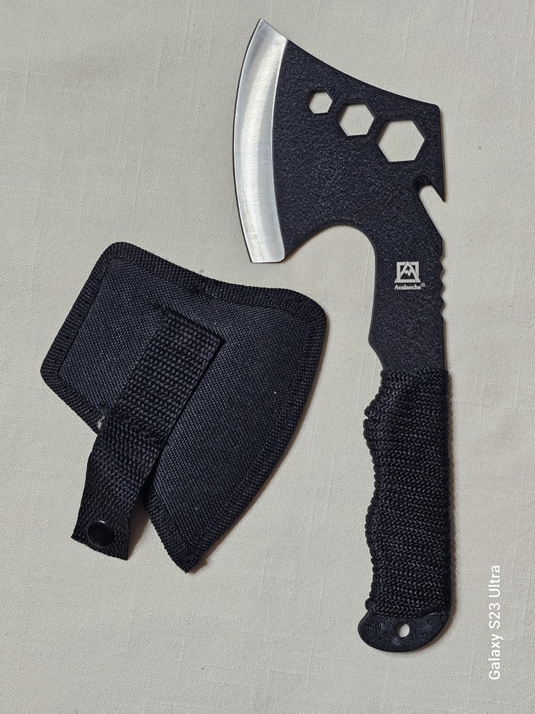 AVALANCHE AXE MULTI TOOL WITH SHEATH APPEARS UNUSED