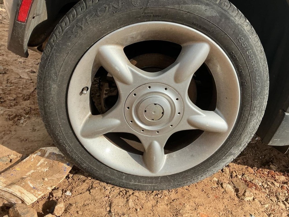 MINI 1 2004 Glove Box 4910093