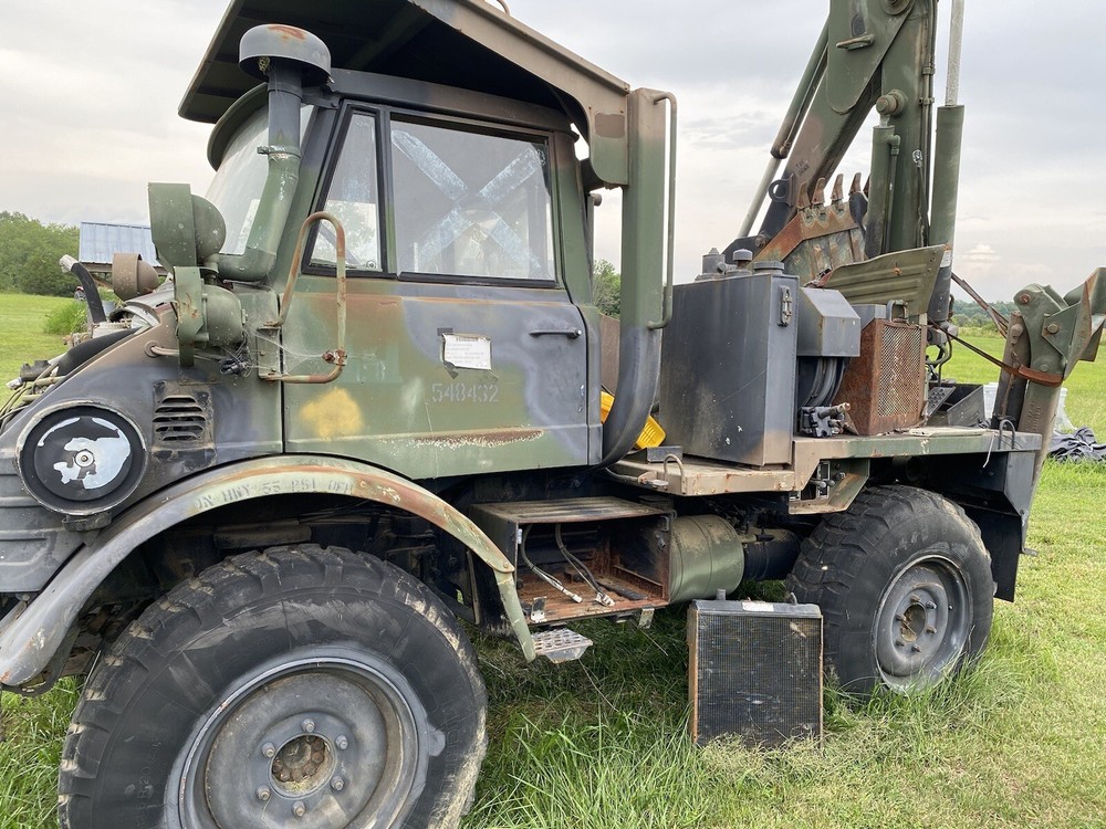 UNIMOG FLU419 Backhoe Loader 4WD