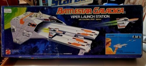 space 1999* Mattel 1 BATTLESTAR GALACTICA VIPER LAUNCH STATION WITH NICE BOX.