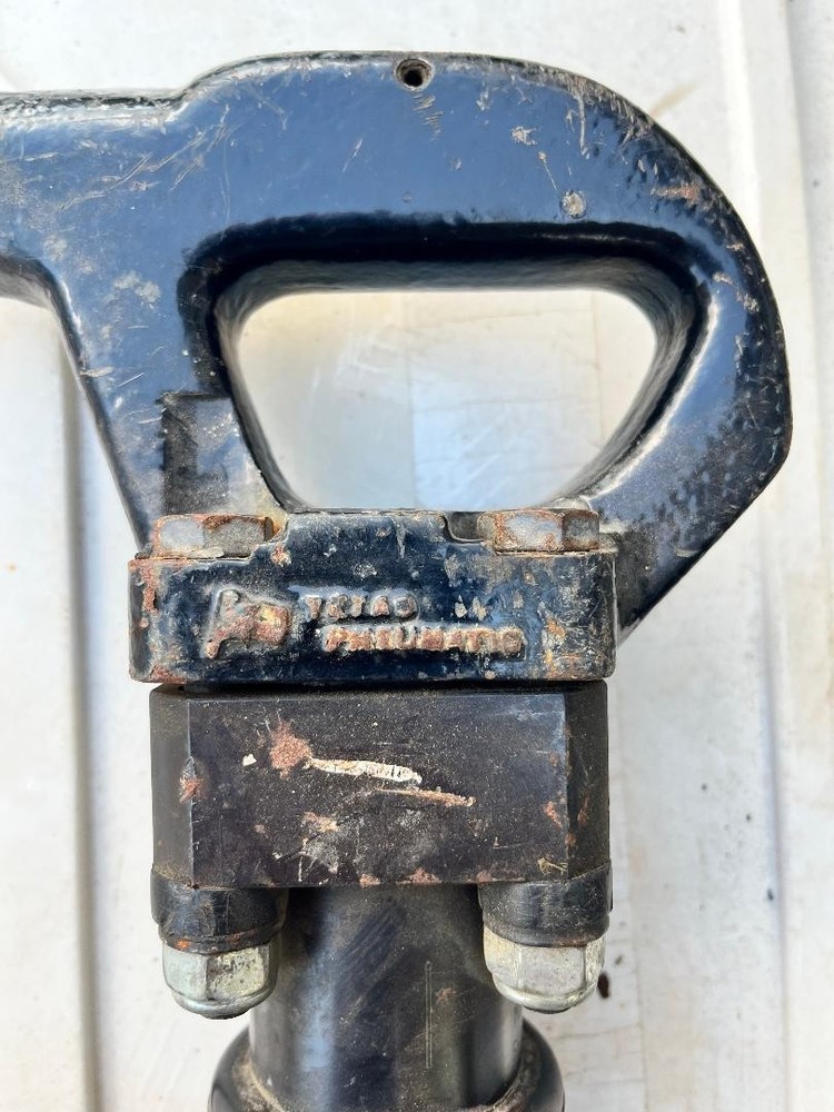 Texas Pneumatic Demolition Hammer Model TXCH4-4B