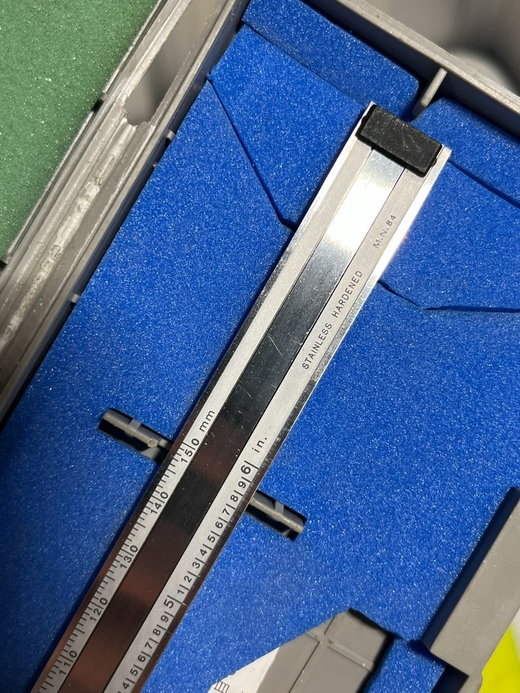 Mitutoyo 6" Dial Caliper Shock Proof Stainless Hardened w/ Case