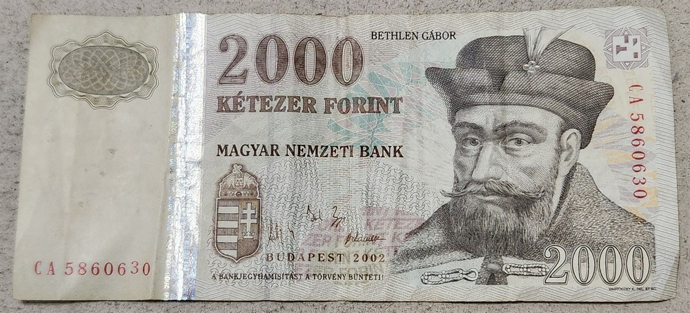 HUNGARY 🇭🇺 2000 FORINT BANKNOTE 2002