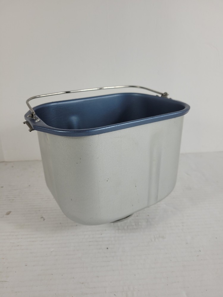 Toastmaster TBR20H Bread Maker Machine Pan & Paddle Ships Free