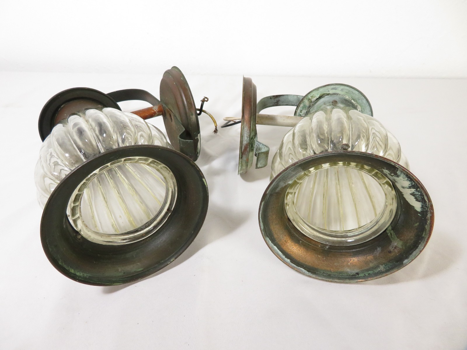 ANTIQUE Arts & Crafts COPPER TUDOR PORCH WALL SCONCE LAMP LIGHT PAIR Lantern